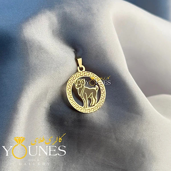 آویز طلا ماه تولد فروردین 2cm